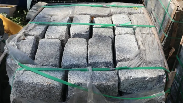 화강암 담장석 50T 150x150x300